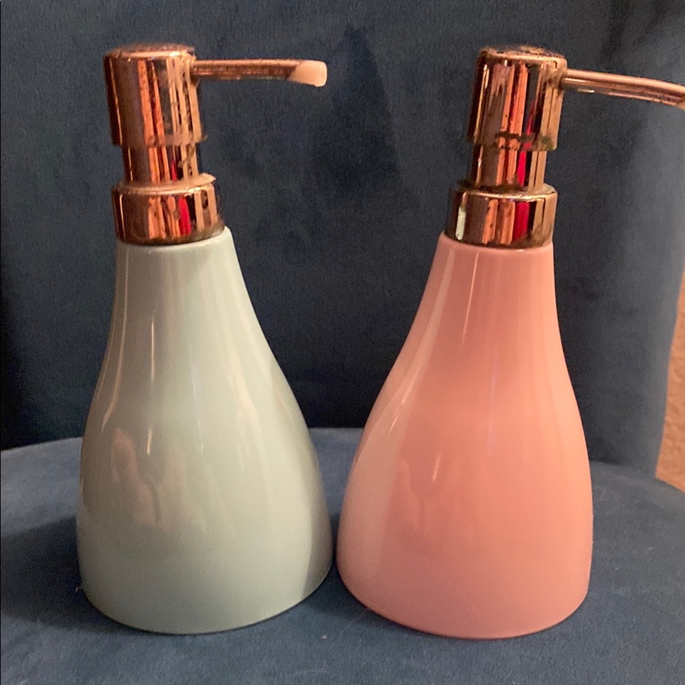 Set of two soap dispensers